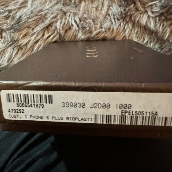 iPhone 6-Plus Gucci case and Gucci SKU on original box. - Picture 2 of 2